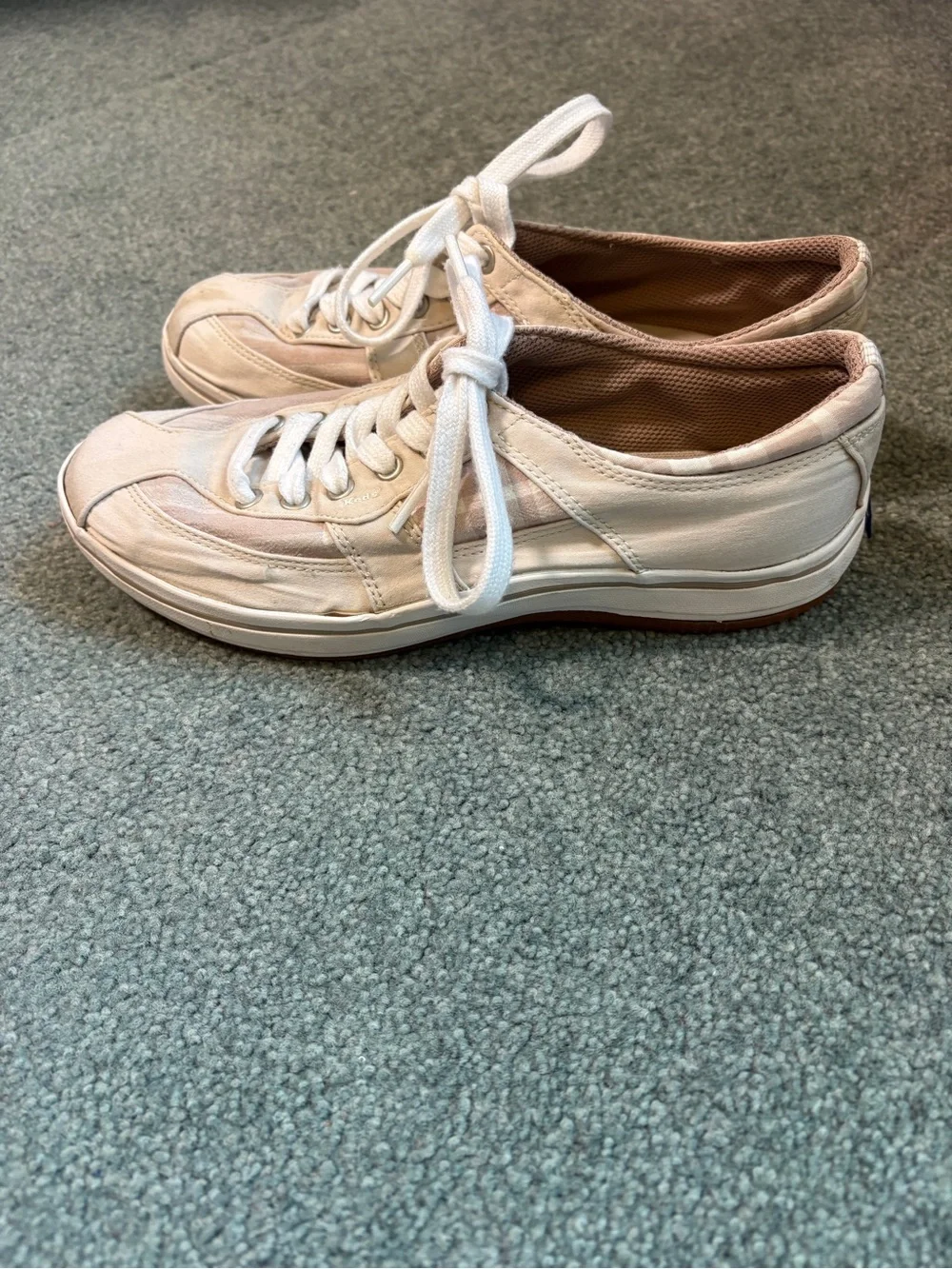Keds Women's Low-Top Sneakers in Blush Pink and White